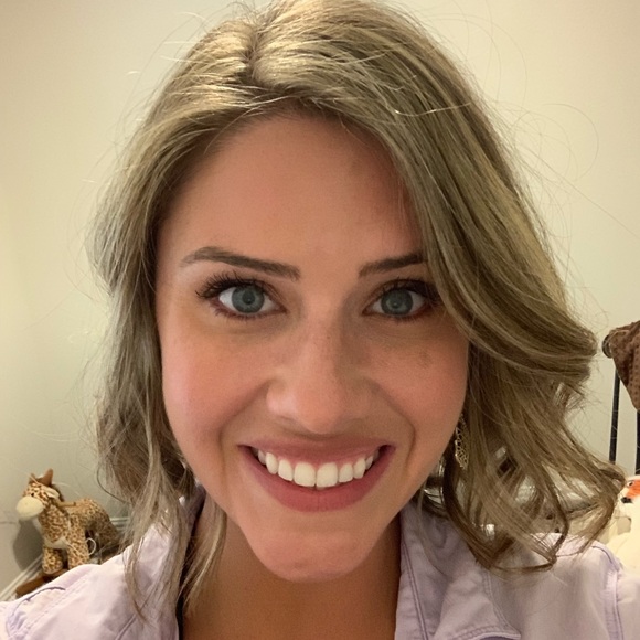 Meet your Posher, Mackenzie - Picture 2 of 2